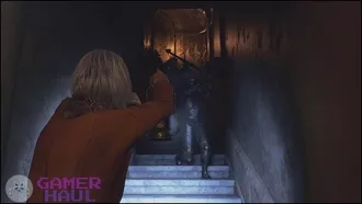 Screenshot of using the lantern as Ashley to keep away the knight enemies in resident evil 4 remake